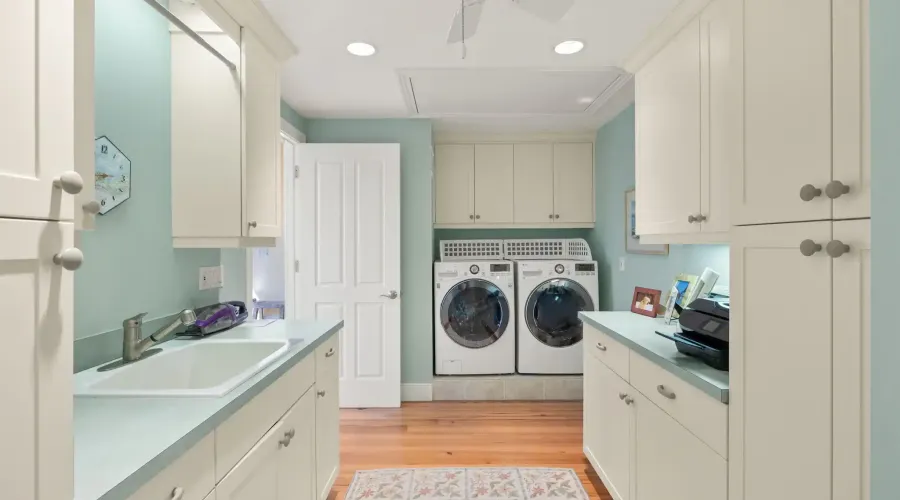 2681 Coconut Drive, Sanibel, Florida, 33957, United States, 3 Bedrooms Bedrooms, 12 Rooms Rooms,3 BathroomsBathrooms,Residential,For Sale,Coconut,1839783