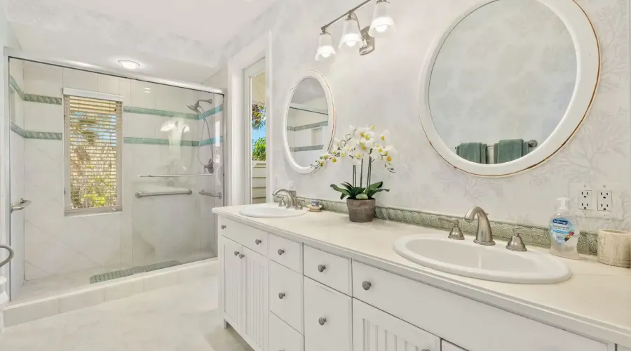 2681 Coconut Drive, Sanibel, Florida, 33957, United States, 3 Bedrooms Bedrooms, 12 Rooms Rooms,3 BathroomsBathrooms,Residential,For Sale,Coconut,1839783