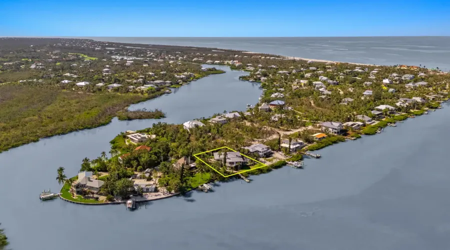 2681 Coconut Drive, Sanibel, Florida, 33957, United States, 3 Bedrooms Bedrooms, 12 Rooms Rooms,3 BathroomsBathrooms,Residential,For Sale,Coconut,1839783