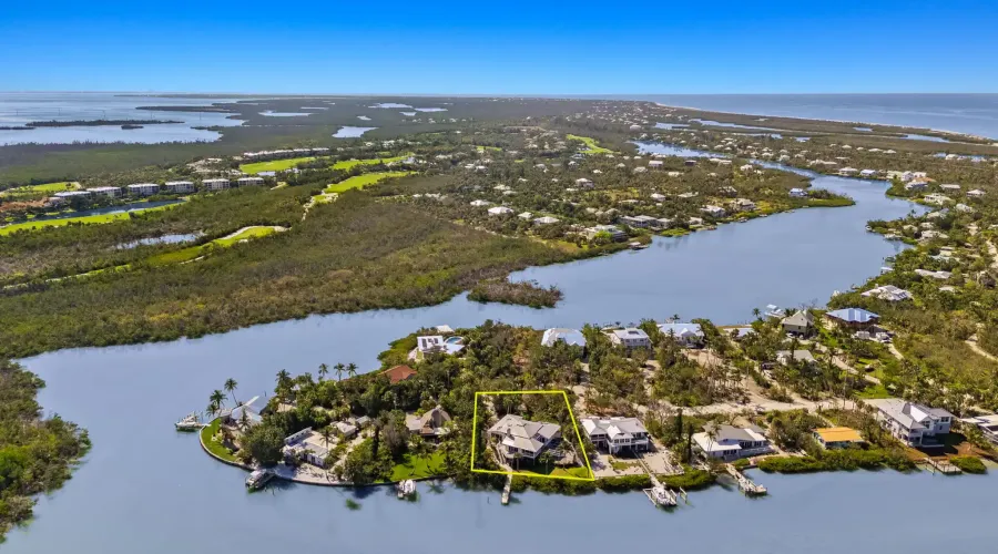 2681 Coconut Drive, Sanibel, Florida, 33957, United States, 3 Bedrooms Bedrooms, 12 Rooms Rooms,3 BathroomsBathrooms,Residential,For Sale,Coconut,1839783