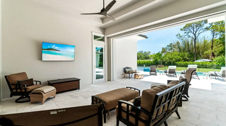 493 Myrtle Rd, Naples, Florida, 34108, United States, 4 Bedrooms Bedrooms, 13 Rooms Rooms,6 BathroomsBathrooms,Single family home,For Sale,Myrtle,1839785