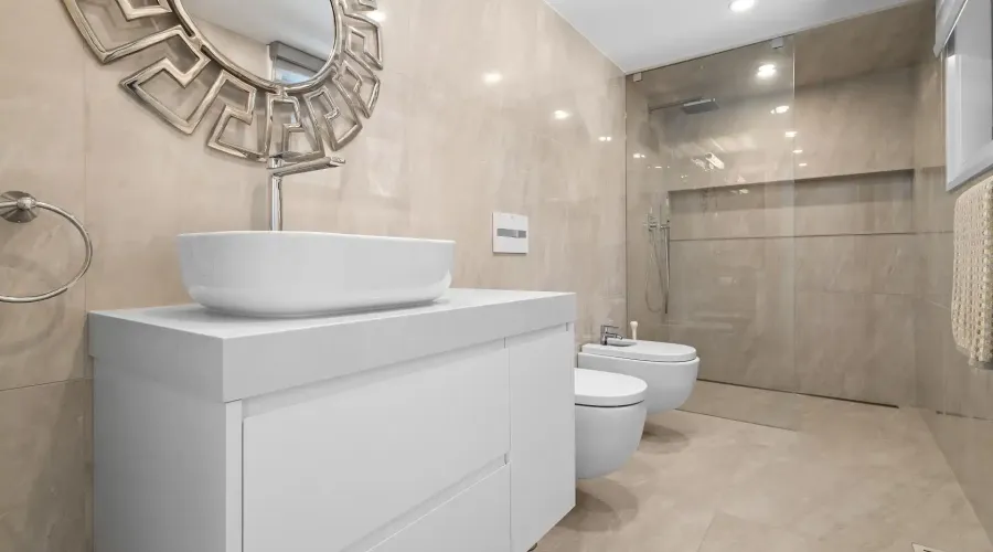 539 Old Poplar Row, Mississauga, Ontario, L5J 2N9, Canada, 5 Bedrooms Bedrooms, ,7 BathroomsBathrooms,Residential,For Sale,Old Poplar Row,1843480