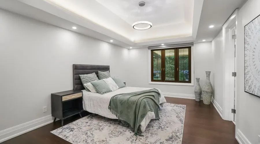 539 Old Poplar Row, Mississauga, Ontario, L5J 2N9, Canada, 5 Bedrooms Bedrooms, ,7 BathroomsBathrooms,Residential,For Sale,Old Poplar Row,1843480