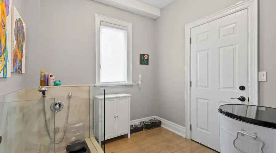 1487 Myron Drive, Mississauga, Ontario, L5E 2N5, Canada, 4 Bedrooms Bedrooms, ,6 BathroomsBathrooms,Residential,For Sale,Myron Drive,1843481