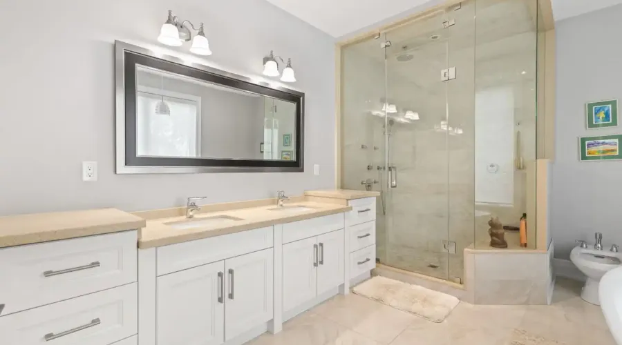 1487 Myron Drive, Mississauga, Ontario, L5E 2N5, Canada, 4 Bedrooms Bedrooms, ,6 BathroomsBathrooms,Residential,For Sale,Myron Drive,1843481