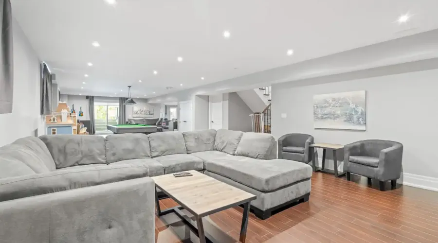 1487 Myron Drive, Mississauga, Ontario, L5E 2N5, Canada, 4 Bedrooms Bedrooms, ,6 BathroomsBathrooms,Residential,For Sale,Myron Drive,1843481