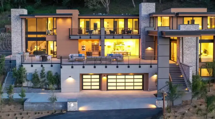 3 Trestle Glen Circle, California, United States, 5 Bedrooms Bedrooms, ,6 BathroomsBathrooms,Residential,Residential,3 Trestle Glen Circle,1849122