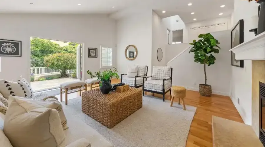 91 Round Hill, California, United States, 5 Bedrooms Bedrooms, ,4 BathroomsBathrooms,Residential,Residential,1849197