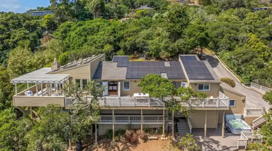 91 Round Hill, California, United States, 5 Bedrooms Bedrooms, ,4 BathroomsBathrooms,Residential,Residential,1849197