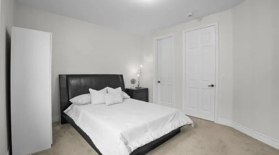11 Burlwood Road, Brampton, Ontario, L6P 4E9, Canada, 6 Bedrooms Bedrooms, ,7 BathroomsBathrooms,Residential,For Sale,Burlwood Road,1849582