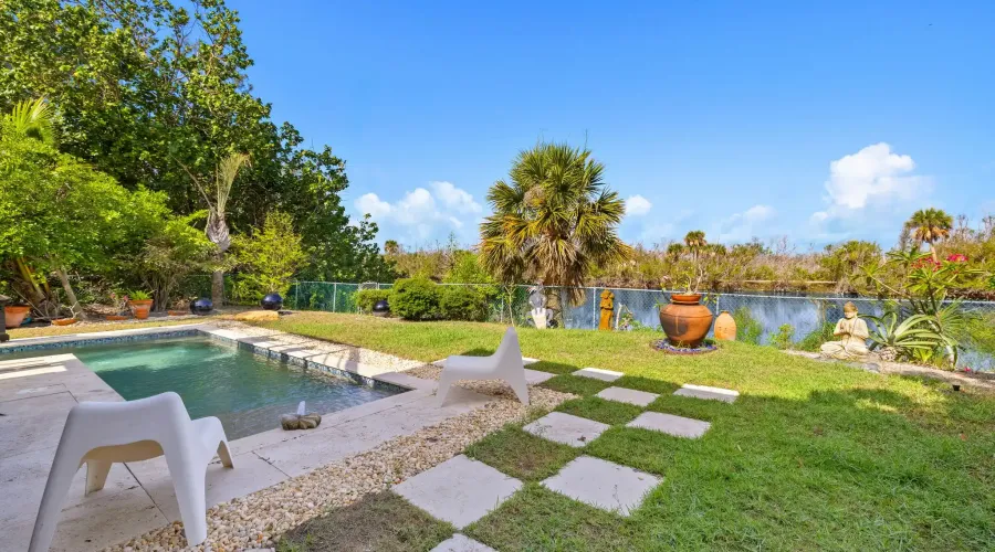 771 Rabbit Rd, Sanibel, Florida, 33957, United States, 2 Bedrooms Bedrooms, 8 Rooms Rooms,2 BathroomsBathrooms,Residential,For Sale,Rabbit,1850631