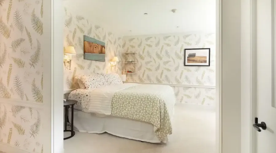 Address not available!, 12 Rooms Rooms,5 BathroomsBathrooms,Residential,For Sale,East,1850679