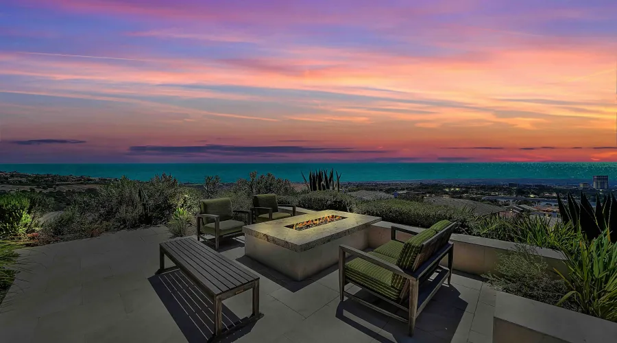 9 Jade Cove, Corona Del Mar, California, 92625, United States, 5 Bedrooms Bedrooms, ,6 BathroomsBathrooms,Residential,For Sale, 9 Jade Cove,1858352