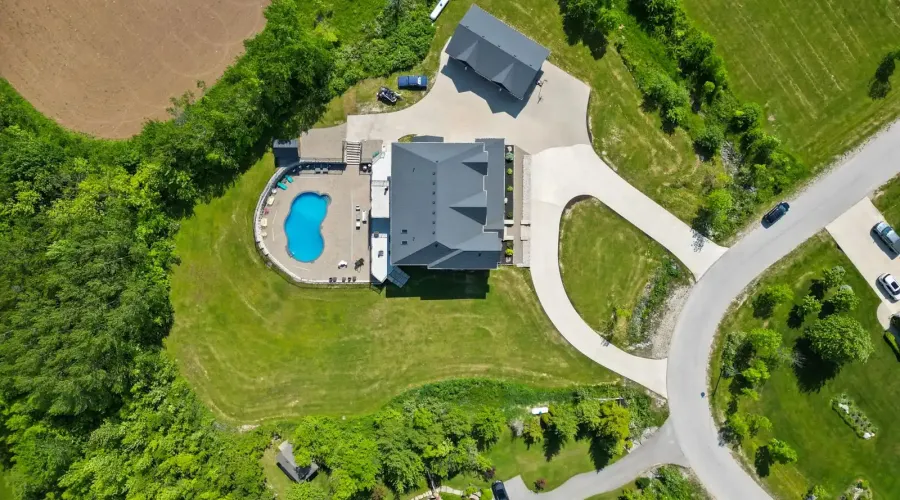 119 Ishwar Drive, Georgian Bluffs, Ontario, N0H 1S0, Canada, 4 Bedrooms Bedrooms, ,7 BathroomsBathrooms,Residential,For Sale,Ishwar Drive,1860336