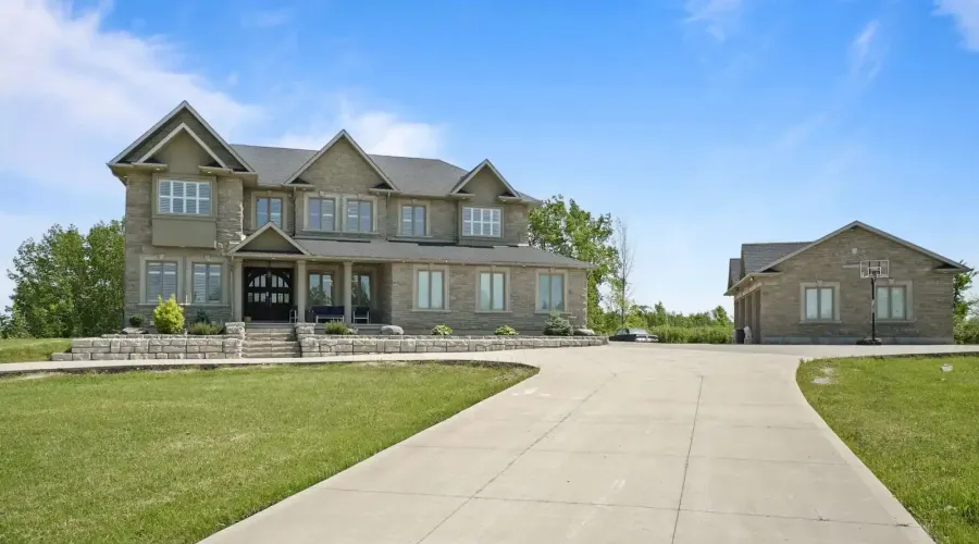 119 Ishwar Drive, Georgian Bluffs, Ontario, N0H 1S0, Canada, 4 Bedrooms Bedrooms, ,7 BathroomsBathrooms,Residential,For Sale,Ishwar Drive,1860336