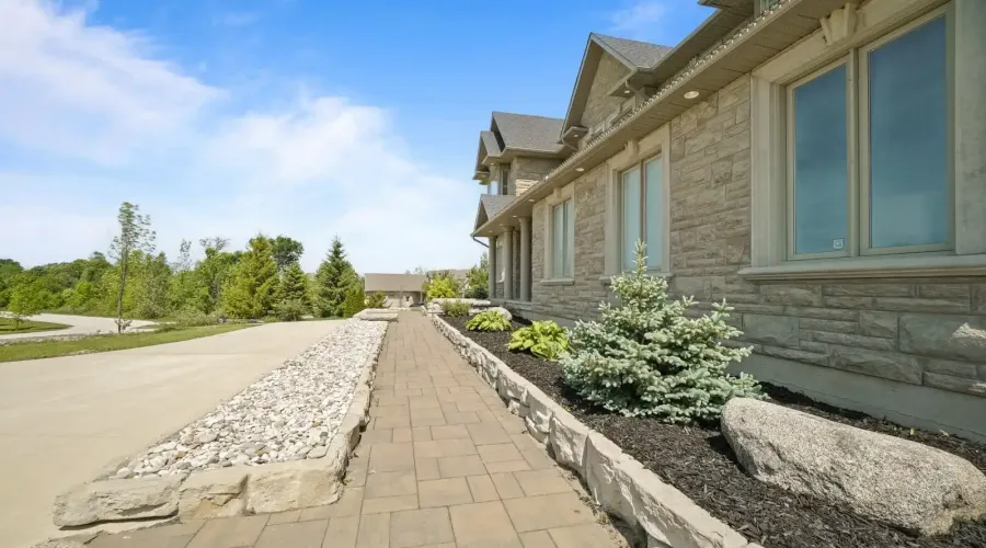 119 Ishwar Drive, Georgian Bluffs, Ontario, N0H 1S0, Canada, 4 Bedrooms Bedrooms, ,7 BathroomsBathrooms,Residential,For Sale,Ishwar Drive,1860336