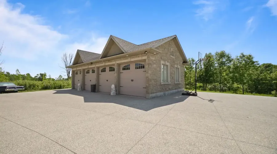 119 Ishwar Drive, Georgian Bluffs, Ontario, N0H 1S0, Canada, 4 Bedrooms Bedrooms, ,7 BathroomsBathrooms,Residential,For Sale,Ishwar Drive,1860336