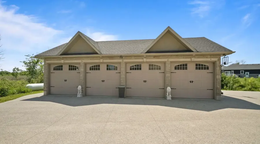 119 Ishwar Drive, Georgian Bluffs, Ontario, N0H 1S0, Canada, 4 Bedrooms Bedrooms, ,7 BathroomsBathrooms,Residential,For Sale,Ishwar Drive,1860336