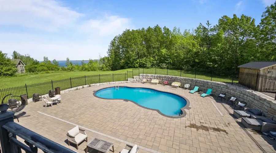 119 Ishwar Drive, Georgian Bluffs, Ontario, N0H 1S0, Canada, 4 Bedrooms Bedrooms, ,7 BathroomsBathrooms,Residential,For Sale,Ishwar Drive,1860336