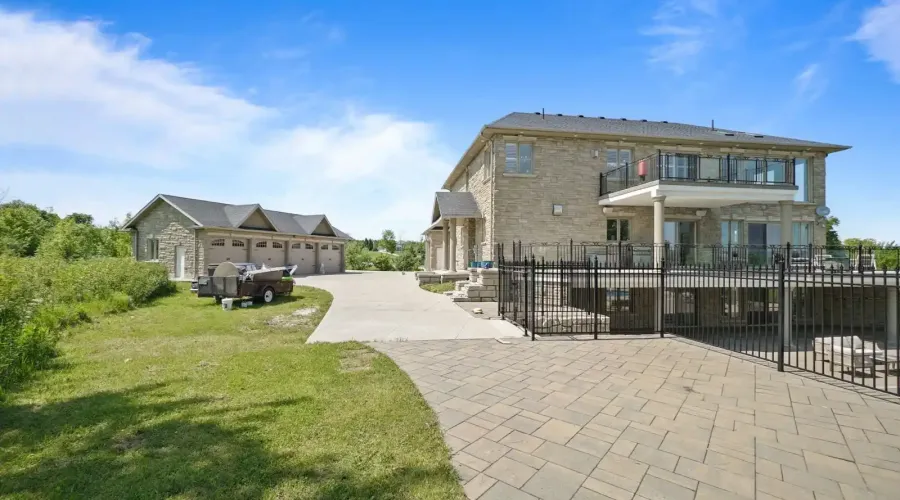 119 Ishwar Drive, Georgian Bluffs, Ontario, N0H 1S0, Canada, 4 Bedrooms Bedrooms, ,7 BathroomsBathrooms,Residential,For Sale,Ishwar Drive,1860336