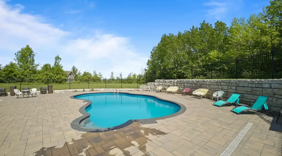 119 Ishwar Drive, Georgian Bluffs, Ontario, N0H 1S0, Canada, 4 Bedrooms Bedrooms, ,7 BathroomsBathrooms,Residential,For Sale,Ishwar Drive,1860336