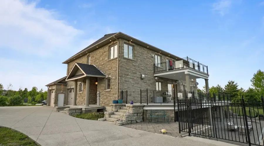 119 Ishwar Drive, Georgian Bluffs, Ontario, N0H 1S0, Canada, 4 Bedrooms Bedrooms, ,7 BathroomsBathrooms,Residential,For Sale,Ishwar Drive,1860336