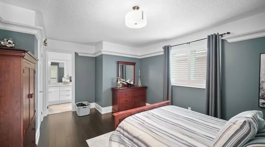 956 Sombrero Way, Mississauga, Ontario, L5W 1S9, Canada, 4 Bedrooms Bedrooms, ,5 BathroomsBathrooms,Residential,For Sale,Sombrero Way,1860337