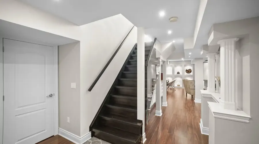 956 Sombrero Way, Mississauga, Ontario, L5W 1S9, Canada, 4 Bedrooms Bedrooms, ,5 BathroomsBathrooms,Residential,For Sale,Sombrero Way,1860337