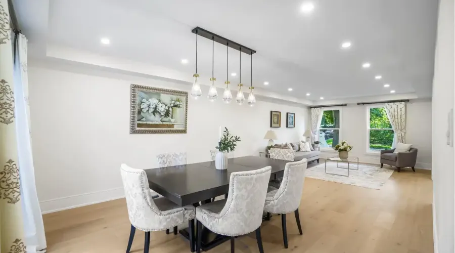 1882 Sherwood Forrest Circle, Mississauga, Ontario, L5K 2E7, Canada, 5 Bedrooms Bedrooms, ,5 BathroomsBathrooms,Residential,For Sale,Sherwood Forrest Circle,1860338