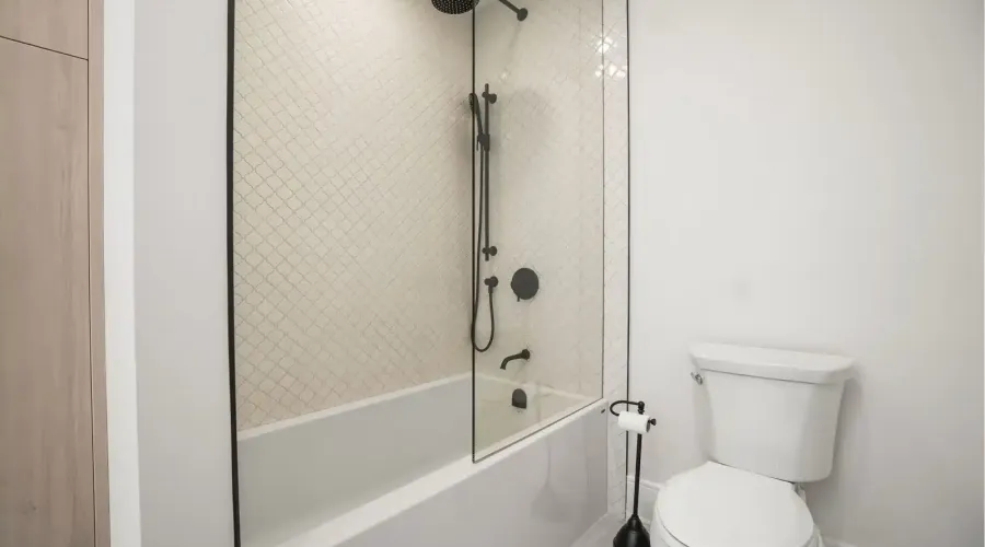 1882 Sherwood Forrest Circle, Mississauga, Ontario, L5K 2E7, Canada, 5 Bedrooms Bedrooms, ,5 BathroomsBathrooms,Residential,For Sale,Sherwood Forrest Circle,1860338