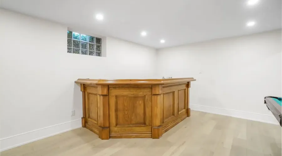 1882 Sherwood Forrest Circle, Mississauga, Ontario, L5K 2E7, Canada, 5 Bedrooms Bedrooms, ,5 BathroomsBathrooms,Residential,For Sale,Sherwood Forrest Circle,1860338