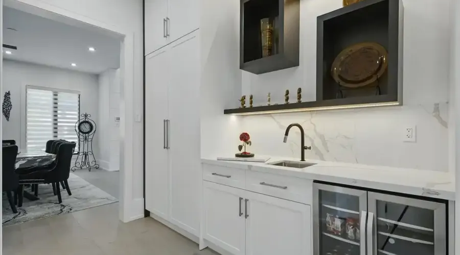170 Woodhaven Park Drive, Oakville, Ontario, L6L 4K6, Canada, 4 Bedrooms Bedrooms, ,6 BathroomsBathrooms,Residential,For Sale,Woodhaven Park Drive,1862922