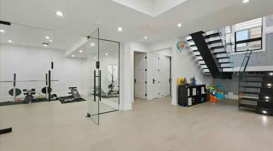 170 Woodhaven Park Drive, Oakville, Ontario, L6L 4K6, Canada, 4 Bedrooms Bedrooms, ,6 BathroomsBathrooms,Residential,For Sale,Woodhaven Park Drive,1862922