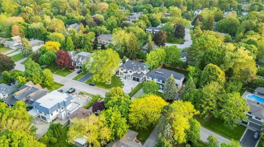 170 Woodhaven Park Drive, Oakville, Ontario, L6L 4K6, Canada, 4 Bedrooms Bedrooms, ,6 BathroomsBathrooms,Residential,For Sale,Woodhaven Park Drive,1862922