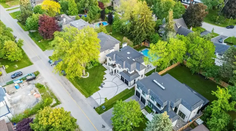 170 Woodhaven Park Drive, Oakville, Ontario, L6L 4K6, Canada, 4 Bedrooms Bedrooms, ,6 BathroomsBathrooms,Residential,For Sale,Woodhaven Park Drive,1862922