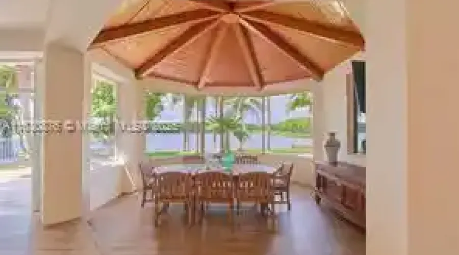 2941 Paddock Ln, Weston, Florida, 33331, United States, 7 Bedrooms Bedrooms, ,8 BathroomsBathrooms,Single family home,For Sale,Paddock Ln,1867905