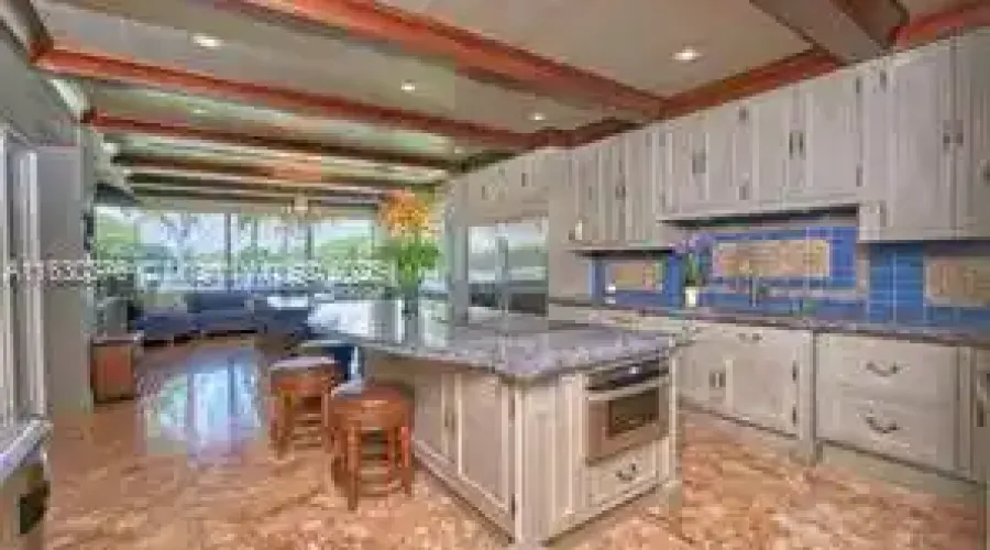 2941 Paddock Ln, Weston, Florida, 33331, United States, 7 Bedrooms Bedrooms, ,8 BathroomsBathrooms,Single family home,For Sale,Paddock Ln,1867905
