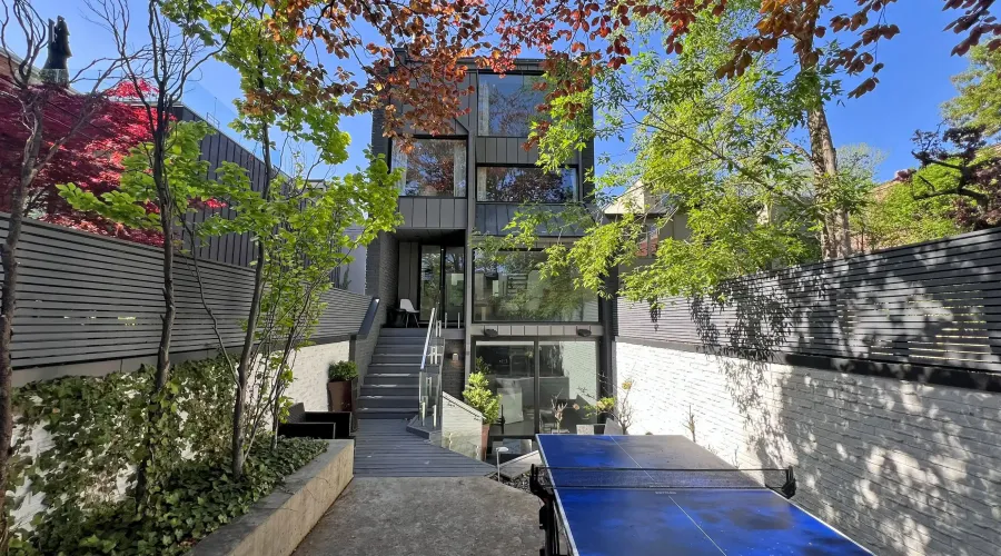 41 Berryman St, Toronto, Ontario, Canada, 3 Bedrooms Bedrooms, ,3 BathroomsBathrooms,Residential,For Sale,Berryman,1867944