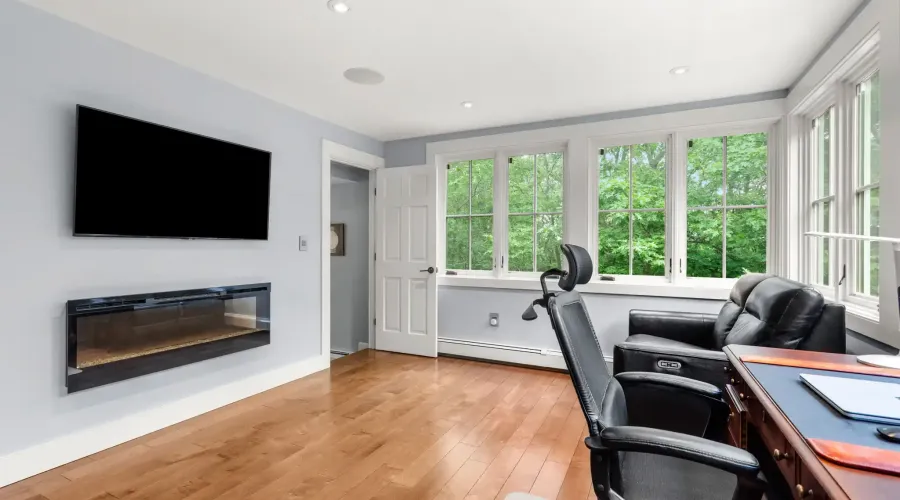 1 Crooked Lane, Manchester, Massachusetts, 01944, United States, 5 Bedrooms Bedrooms, 12 Rooms Rooms,4 BathroomsBathrooms,Residential,For Sale,Crooked,1867945