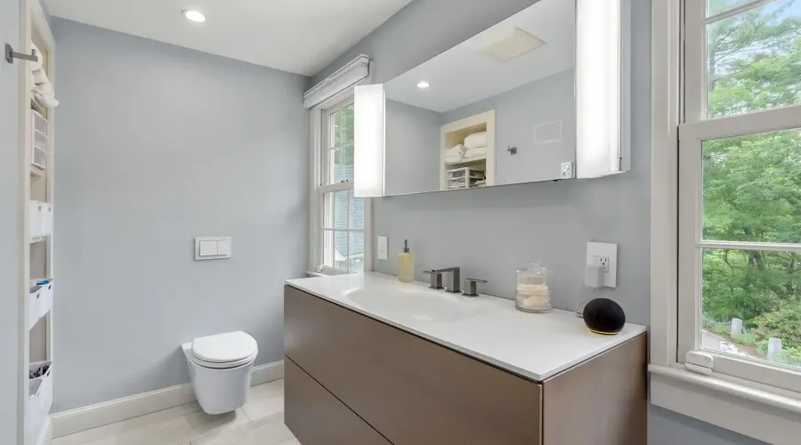 1 Crooked Lane, Manchester, Massachusetts, 01944, United States, 5 Bedrooms Bedrooms, 12 Rooms Rooms,4 BathroomsBathrooms,Residential,For Sale,Crooked,1867945