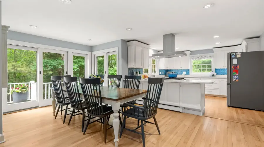 1 Crooked Lane, Manchester, Massachusetts, 01944, United States, 5 Bedrooms Bedrooms, 12 Rooms Rooms,4 BathroomsBathrooms,Residential,For Sale,Crooked,1867945