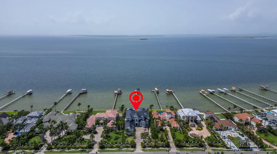 6526 Surfside Blvd, Apollo Beach, Florida, United States, 7 Bedrooms Bedrooms, 27 Rooms Rooms,6 BathroomsBathrooms,Residential,For Sale,Surfside Blvd,3,1868158