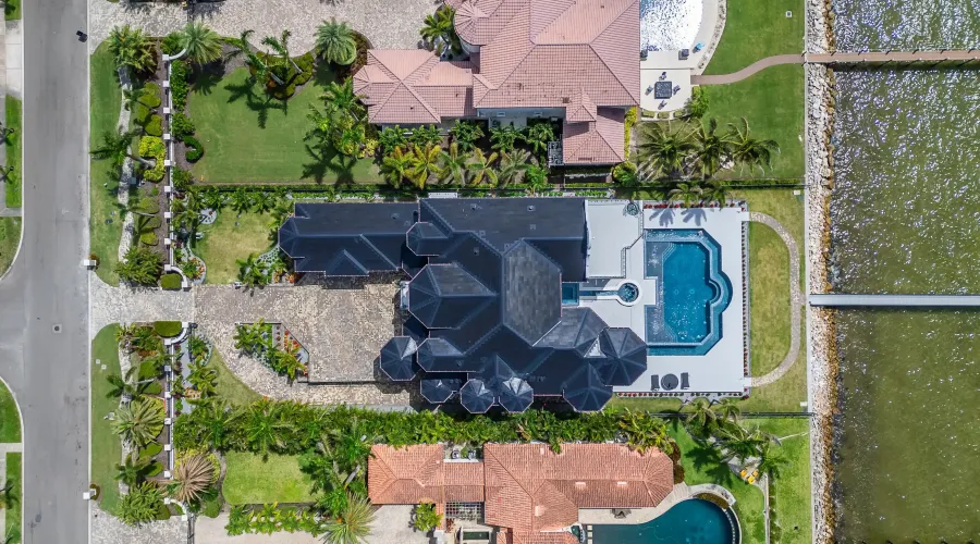 6526 Surfside Blvd, Apollo Beach, Florida, United States, 7 Bedrooms Bedrooms, 27 Rooms Rooms,6 BathroomsBathrooms,Residential,For Sale,Surfside Blvd,3,1868158