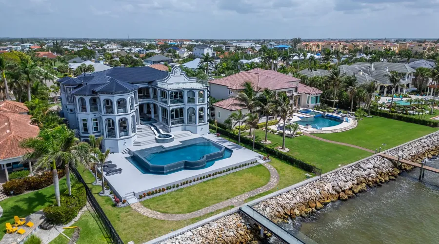 6526 Surfside Blvd, Apollo Beach, Florida, United States, 7 Bedrooms Bedrooms, 27 Rooms Rooms,6 BathroomsBathrooms,Residential,For Sale,Surfside Blvd,3,1868158