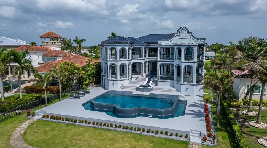 6526 Surfside Blvd, Apollo Beach, Florida, United States, 7 Bedrooms Bedrooms, 27 Rooms Rooms,6 BathroomsBathrooms,Residential,For Sale,Surfside Blvd,3,1868158