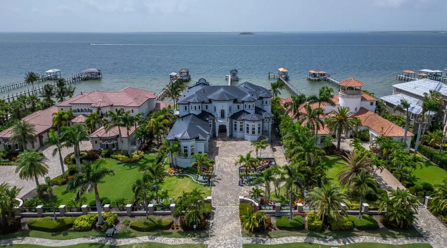 6526 Surfside Blvd, Apollo Beach, Florida, United States, 7 Bedrooms Bedrooms, 27 Rooms Rooms,6 BathroomsBathrooms,Residential,For Sale,Surfside Blvd,3,1868158