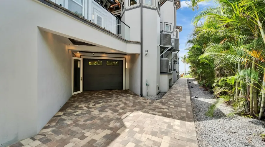 6526 Surfside Blvd, Apollo Beach, Florida, United States, 7 Bedrooms Bedrooms, 27 Rooms Rooms,6 BathroomsBathrooms,Residential,For Sale,Surfside Blvd,3,1868158