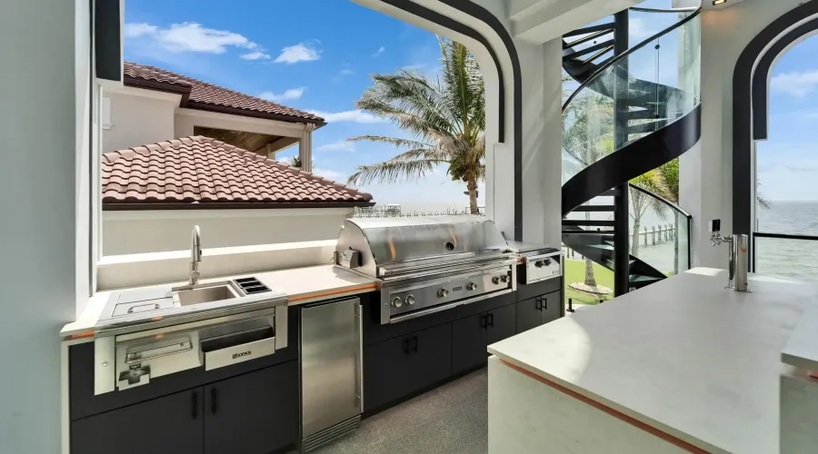6526 Surfside Blvd, Apollo Beach, Florida, United States, 7 Bedrooms Bedrooms, 27 Rooms Rooms,6 BathroomsBathrooms,Residential,For Sale,Surfside Blvd,3,1868158
