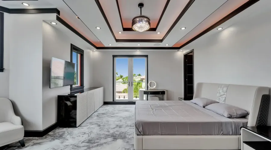 6526 Surfside Blvd, Apollo Beach, Florida, United States, 7 Bedrooms Bedrooms, 27 Rooms Rooms,6 BathroomsBathrooms,Residential,For Sale,Surfside Blvd,3,1868158