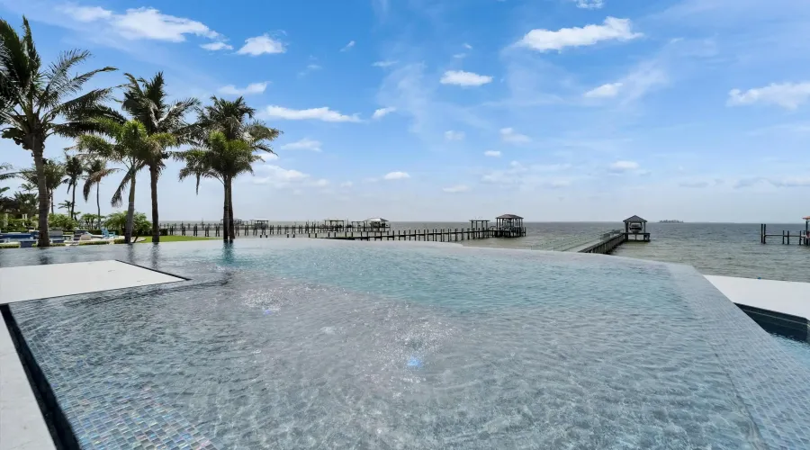 6526 Surfside Blvd, Apollo Beach, Florida, United States, 7 Bedrooms Bedrooms, 27 Rooms Rooms,6 BathroomsBathrooms,Residential,For Sale,Surfside Blvd,3,1868158
